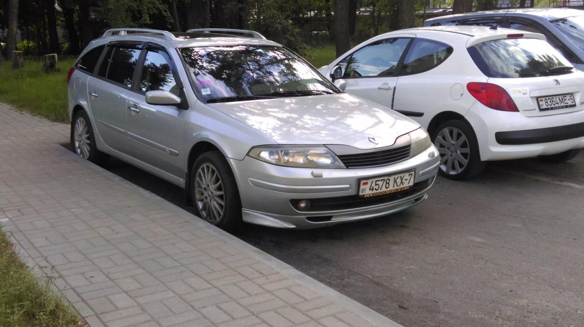 Рено Лагуна 2 универсал в обвесе