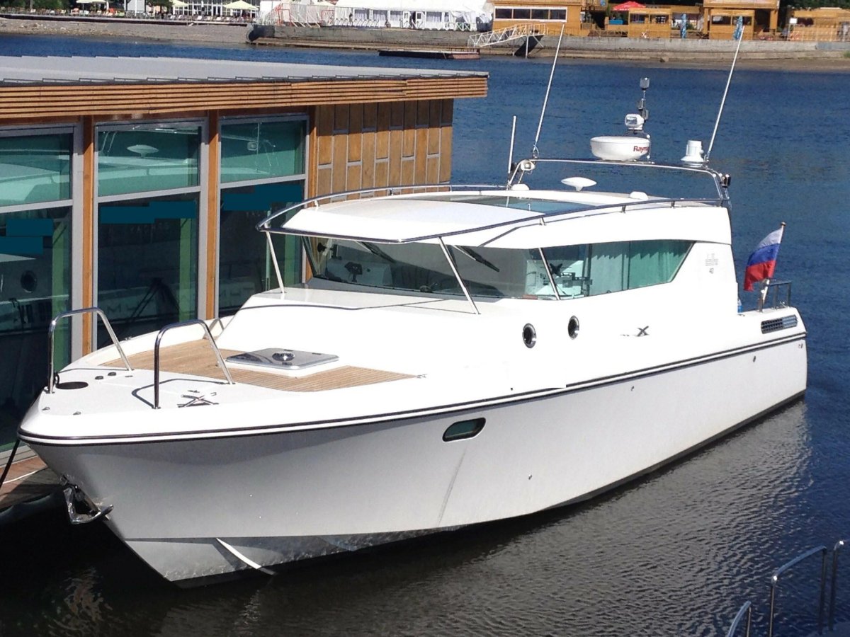 Дельта-480 каютный катер