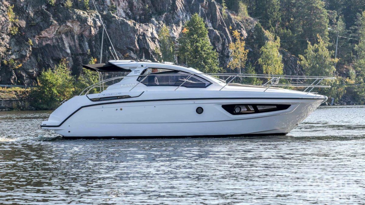 Яхта Азимут Атлантис 34