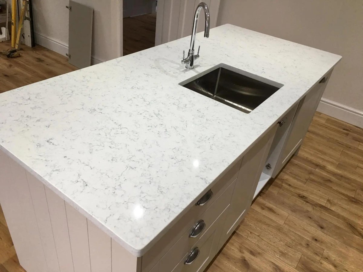 Столешница ПФ 600 435 Carrara Quartz