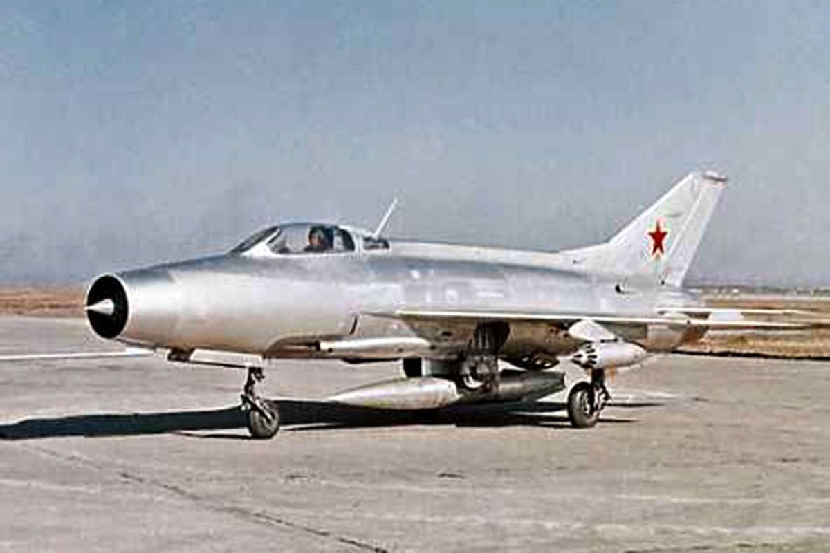 Мосолов на самолете миг-21ф с дополнительными ЖРД