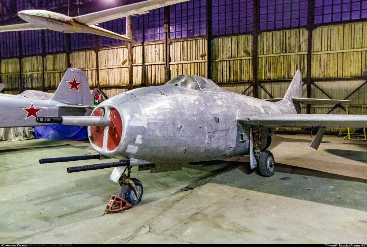 Миг 9