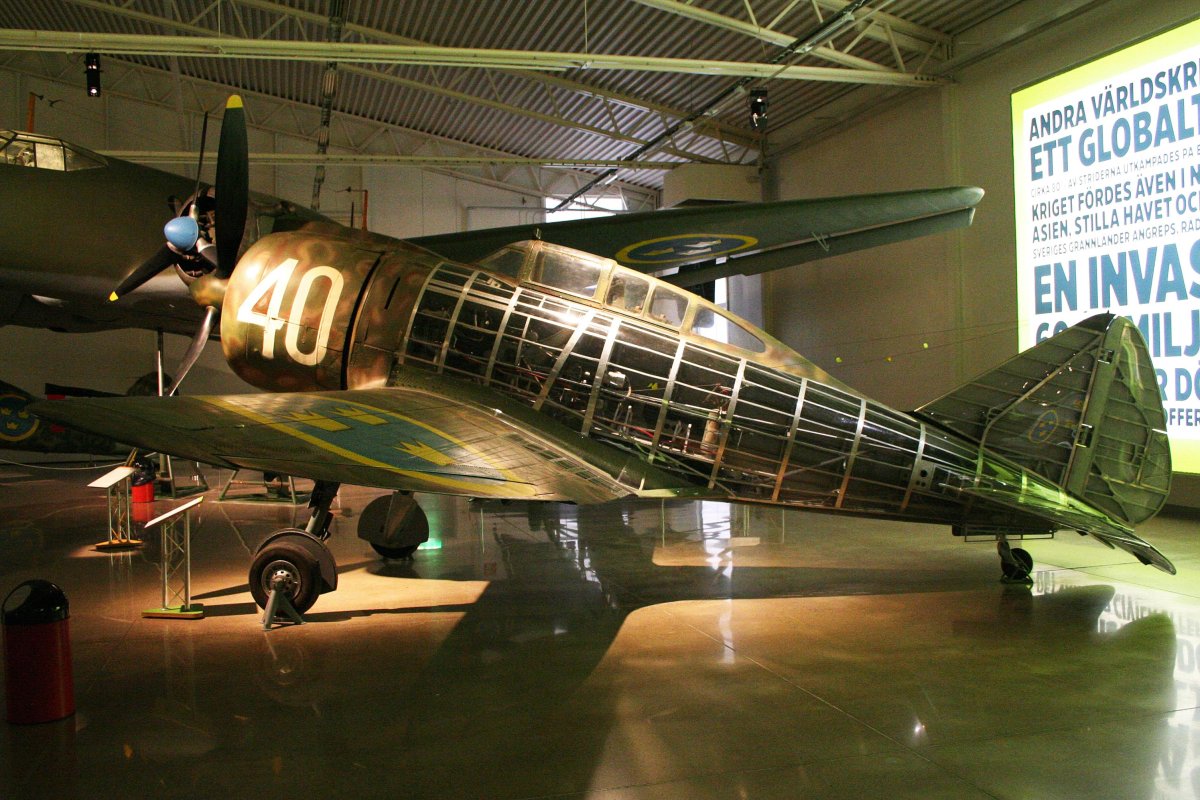 Reggiane re.2000 кабина