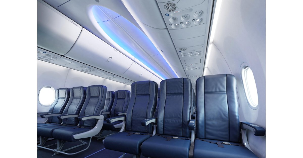 Салон самолета Боинг 737