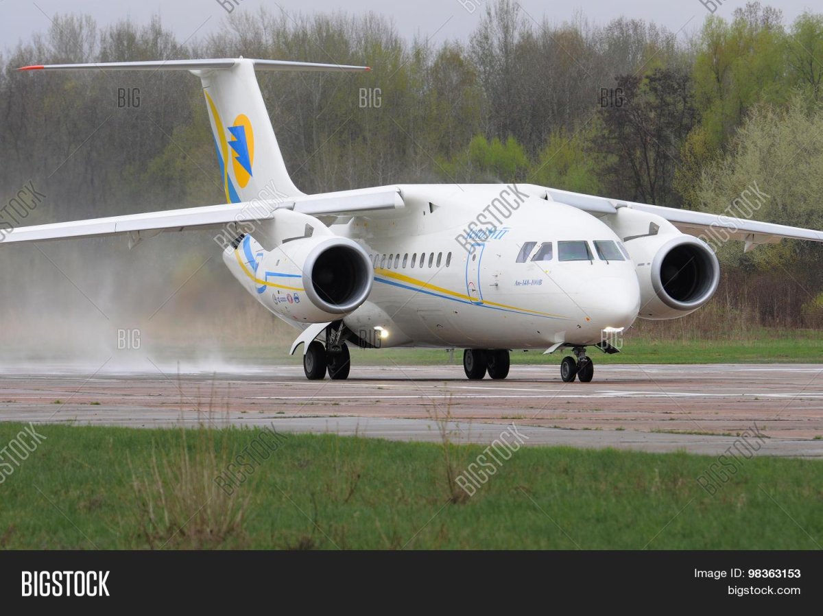 АН 148 Аэросвит