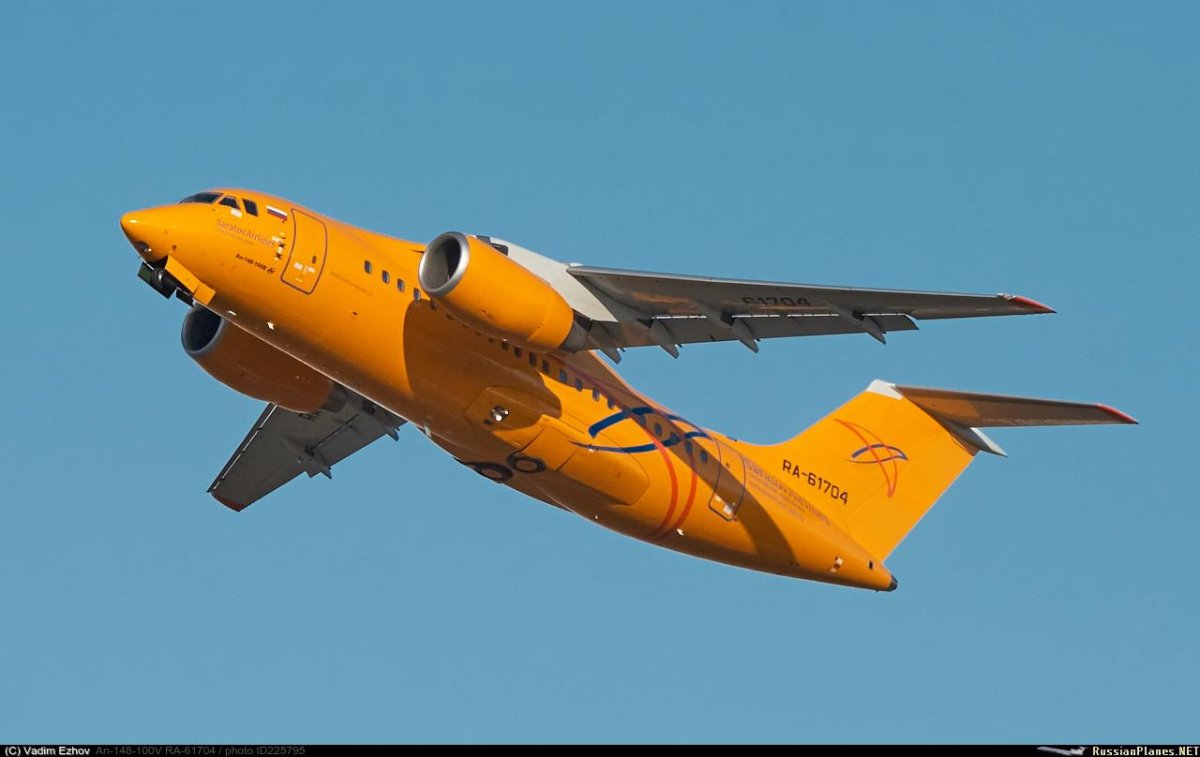 АН-148 саратовских авиалиний