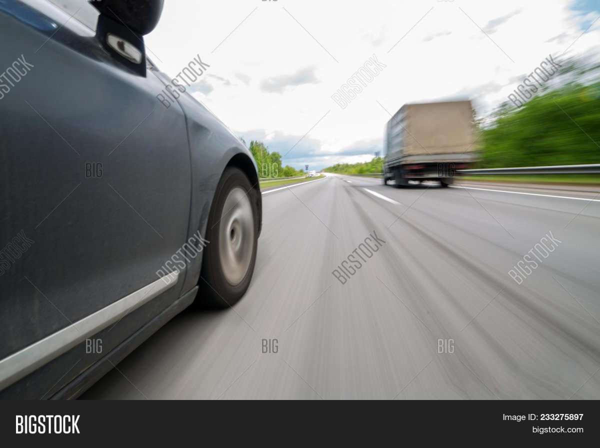 Ступенчатое торможение автомобиля