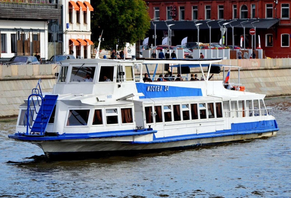 Теплоход Москва 21 и Москва 24