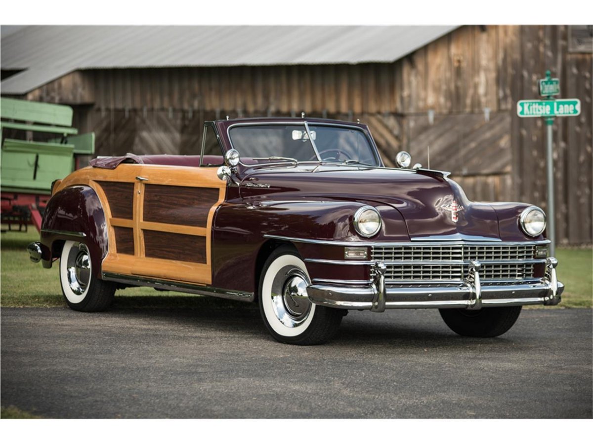 Chrysler Town and Country 1946