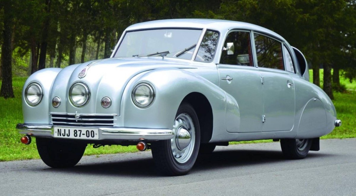 Tatra t87