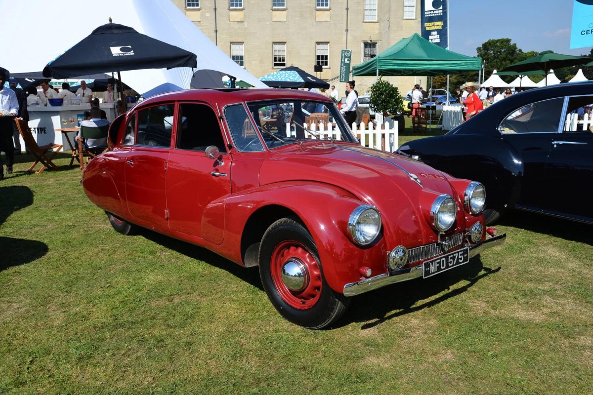 Tatra v8