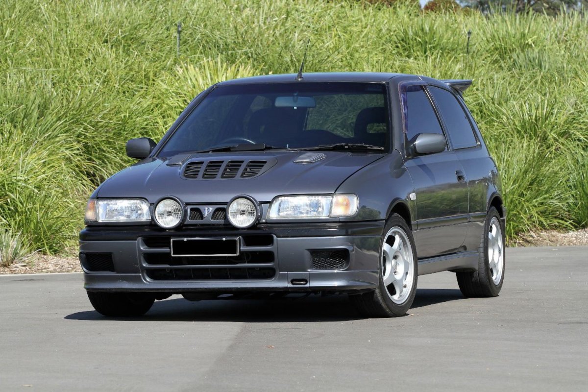 Nissan Pulsar GTI
