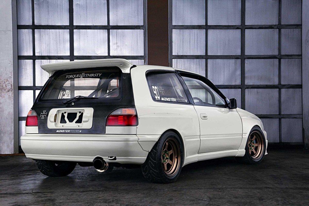 Ниссан Пульсар GTI-R