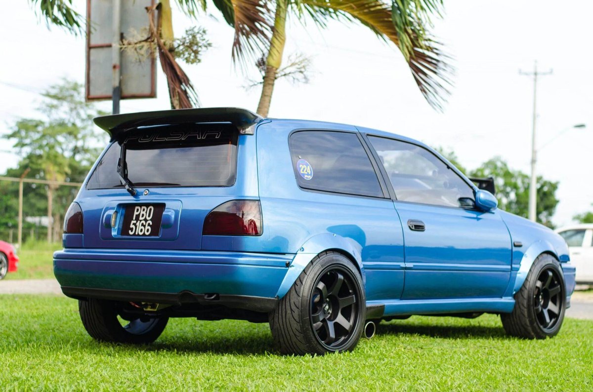 Nissan Pulsar GTI