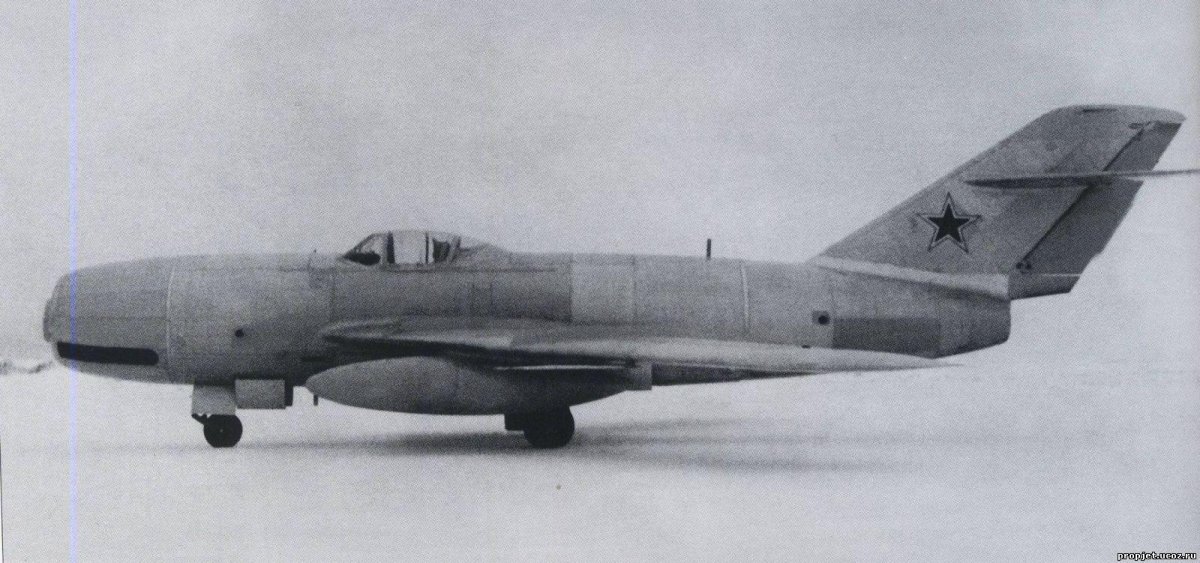 Ла-200б самолет