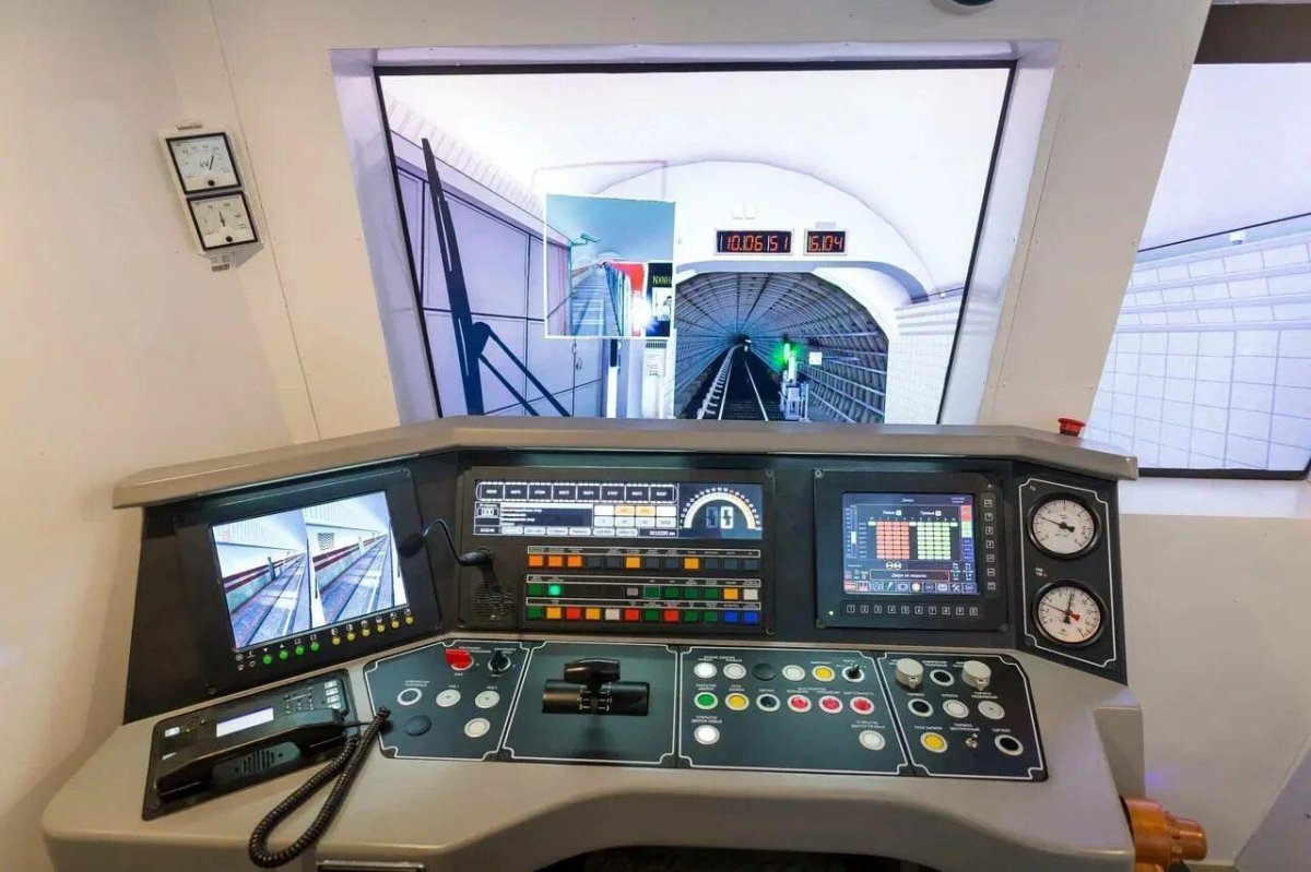 Пульт машиниста 81-765