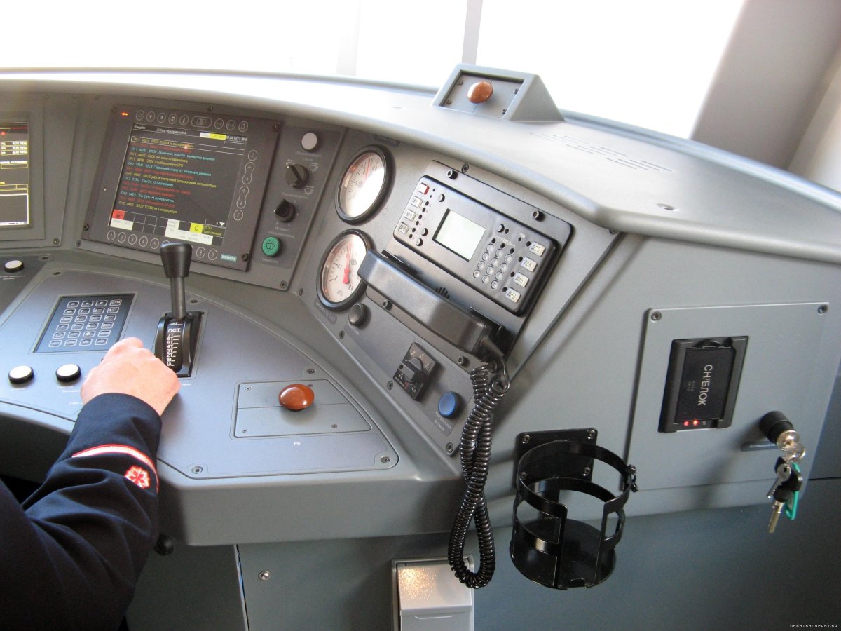 Эс1 кабина машиниста