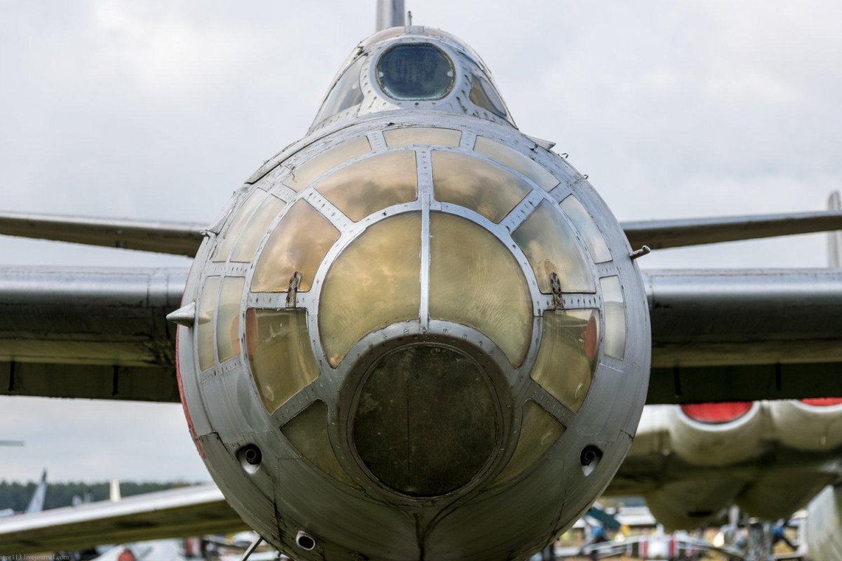 Кабина самолета ил28