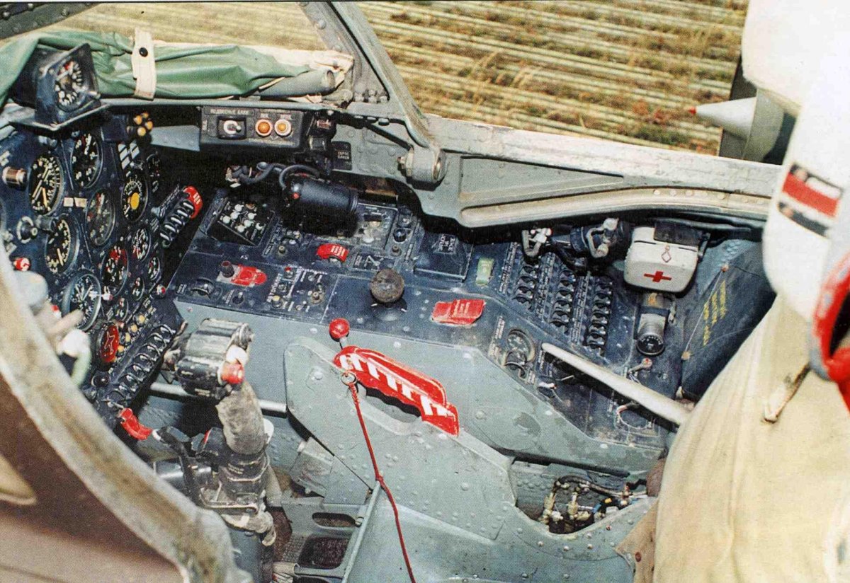 Як-28 кабина