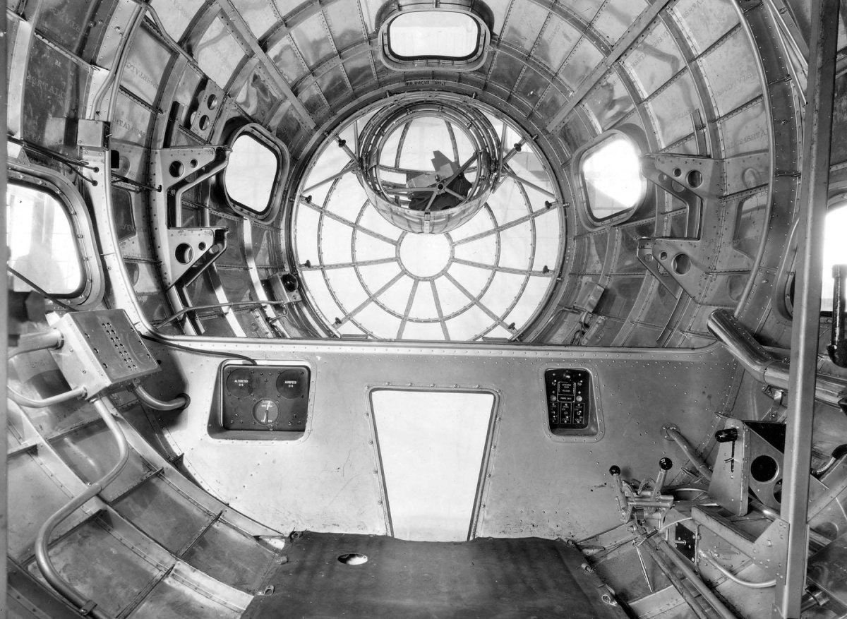Ил-28 кабина