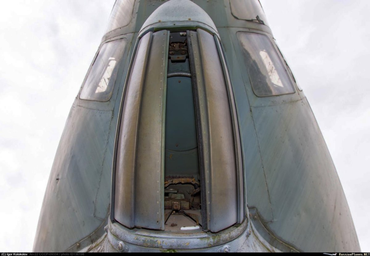 Ил-76 кабина стрелка