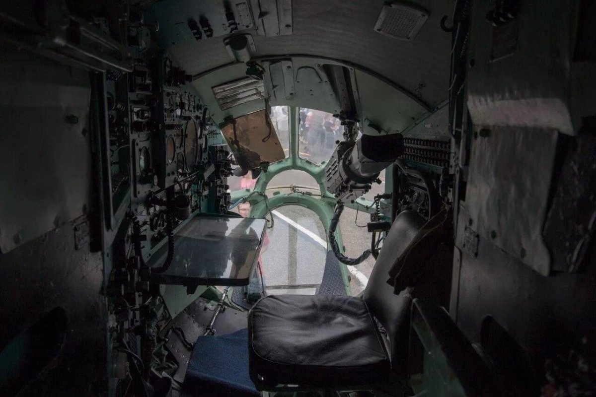 Ту-134 кабина штурмана