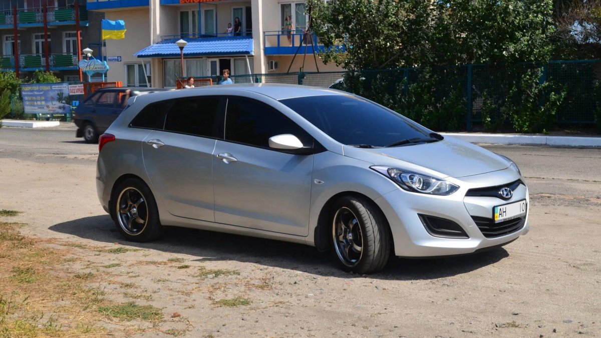 Hyundai i30 r18