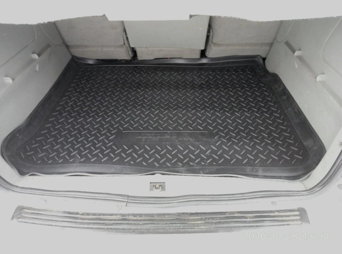 Коврик в багажник Рено Сценик 1