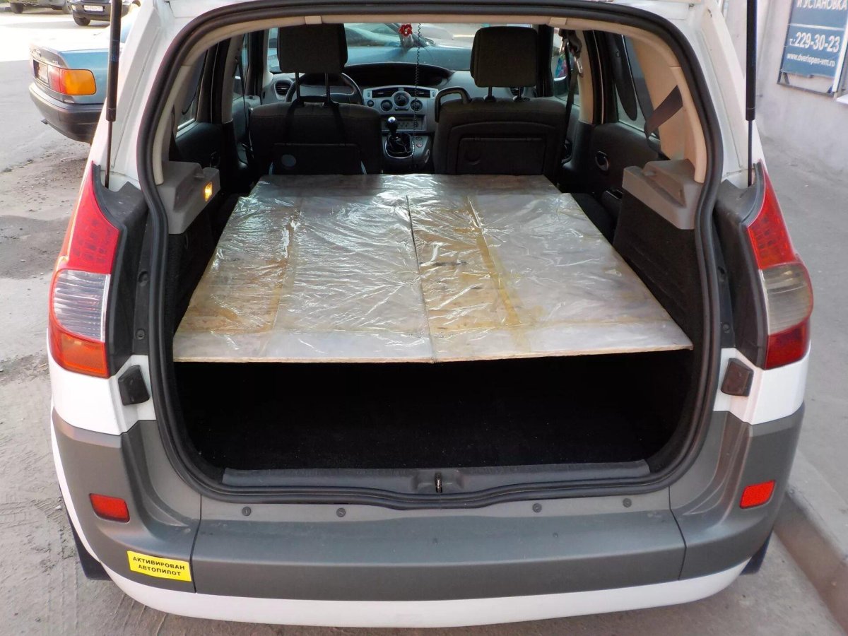 Рено Сценик 2 багажник