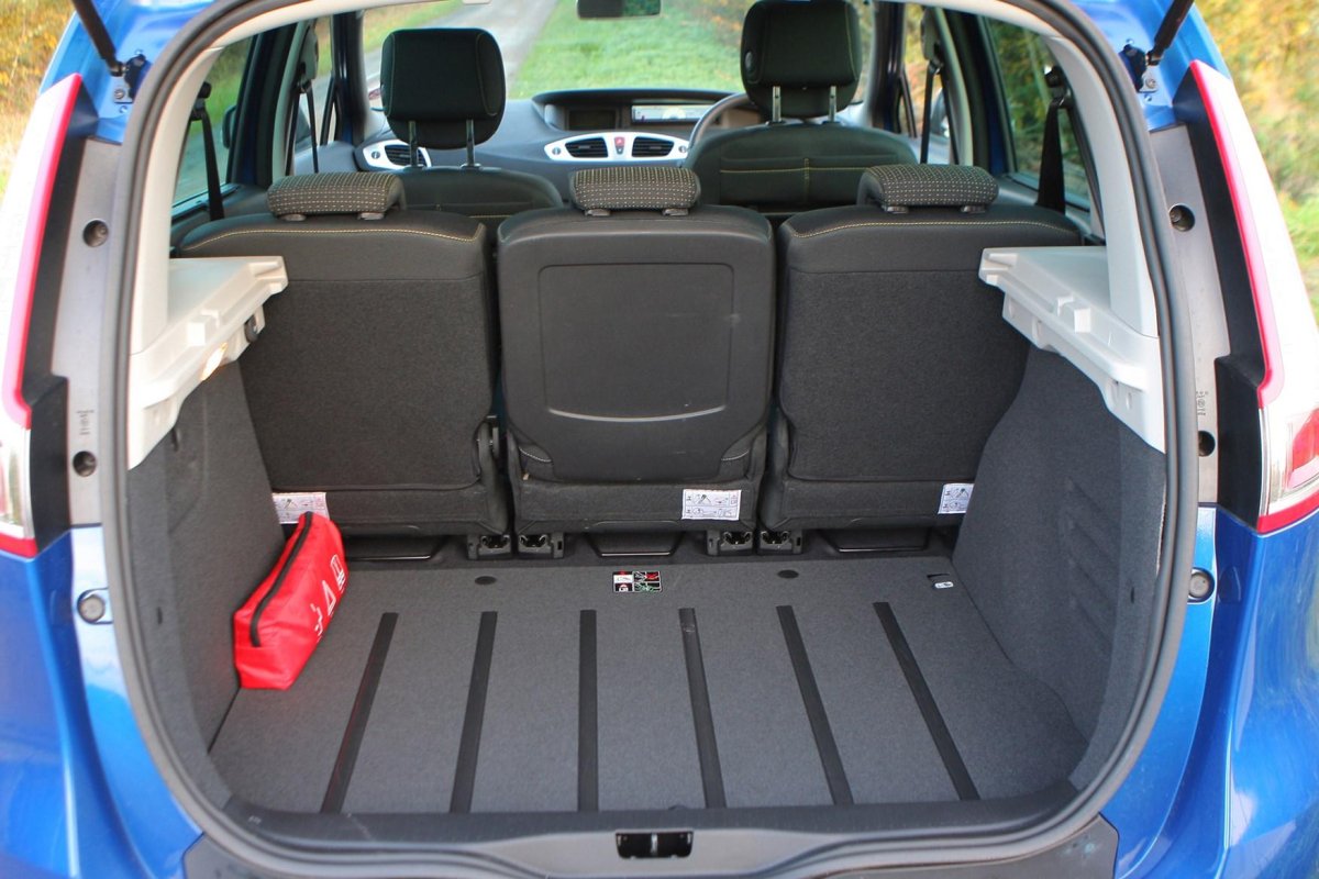 Renault Scenic 2009 багажник