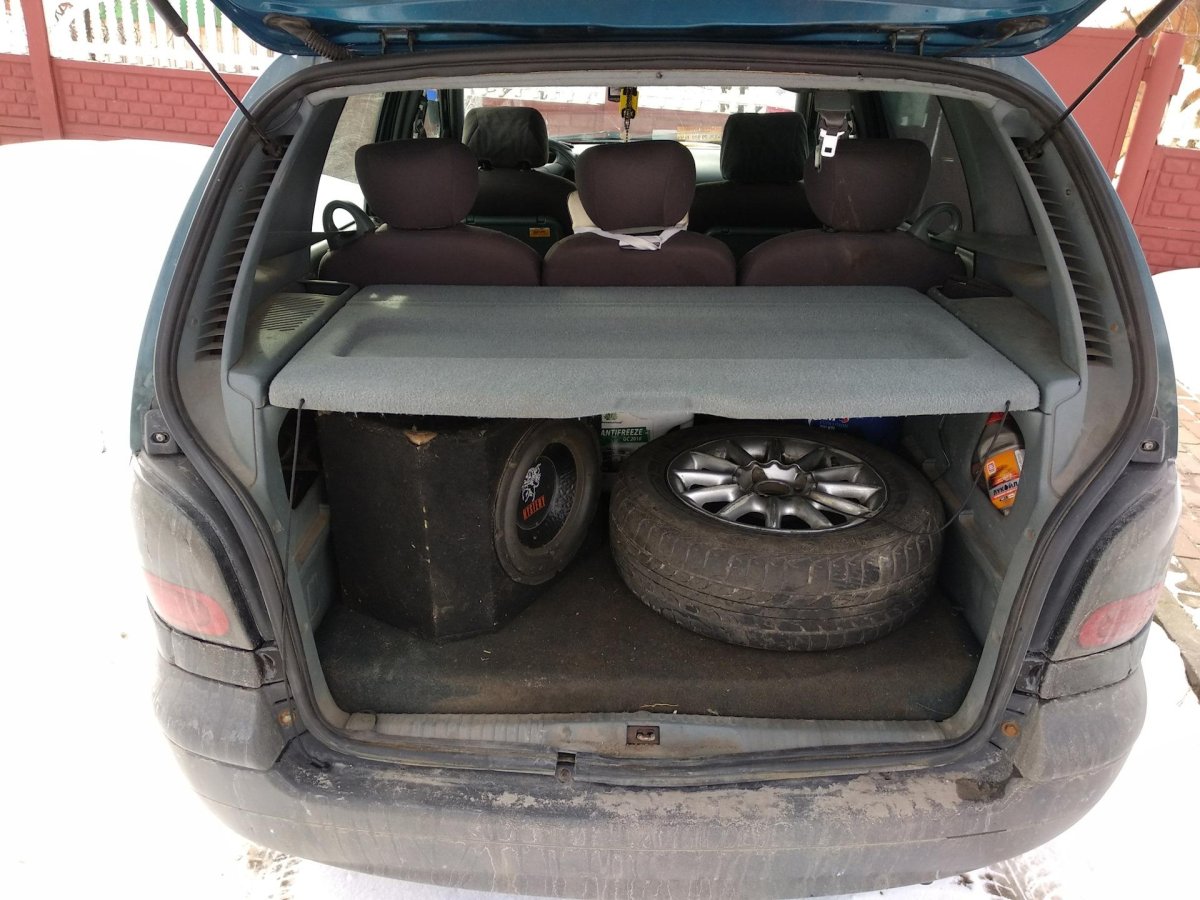 Renault Scenic, 2000 багажник