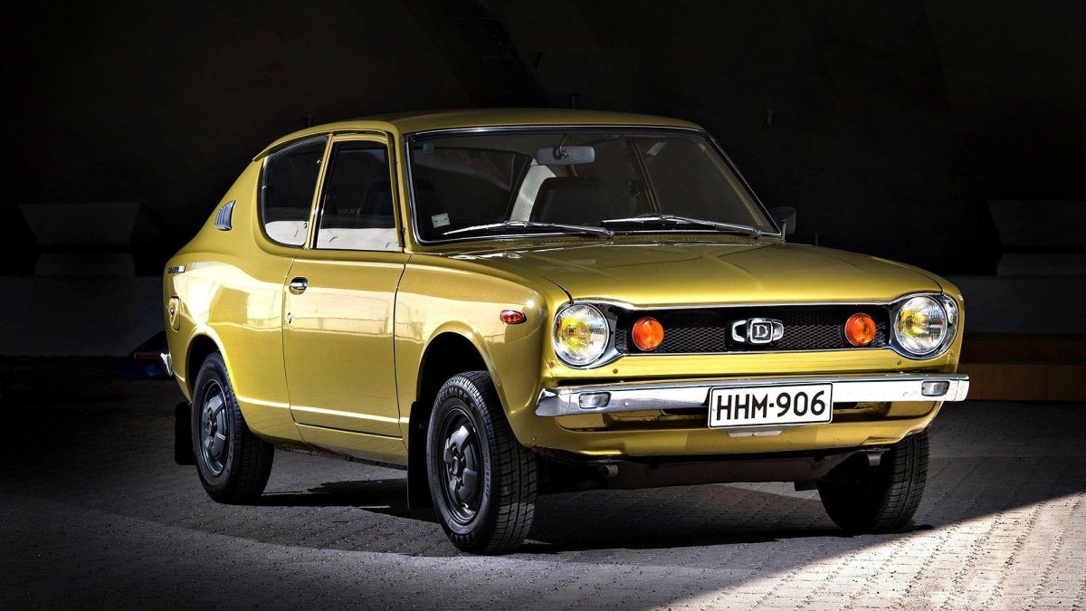 Datsun 100a