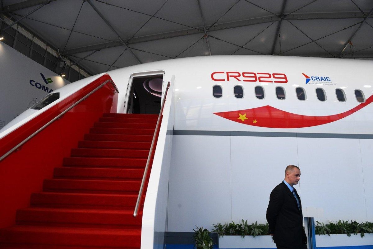 Comac CR 929 самолет