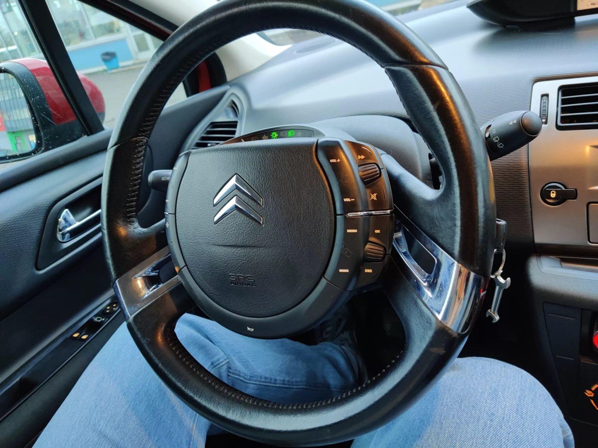 Руль Ситроен с4 Пикассо