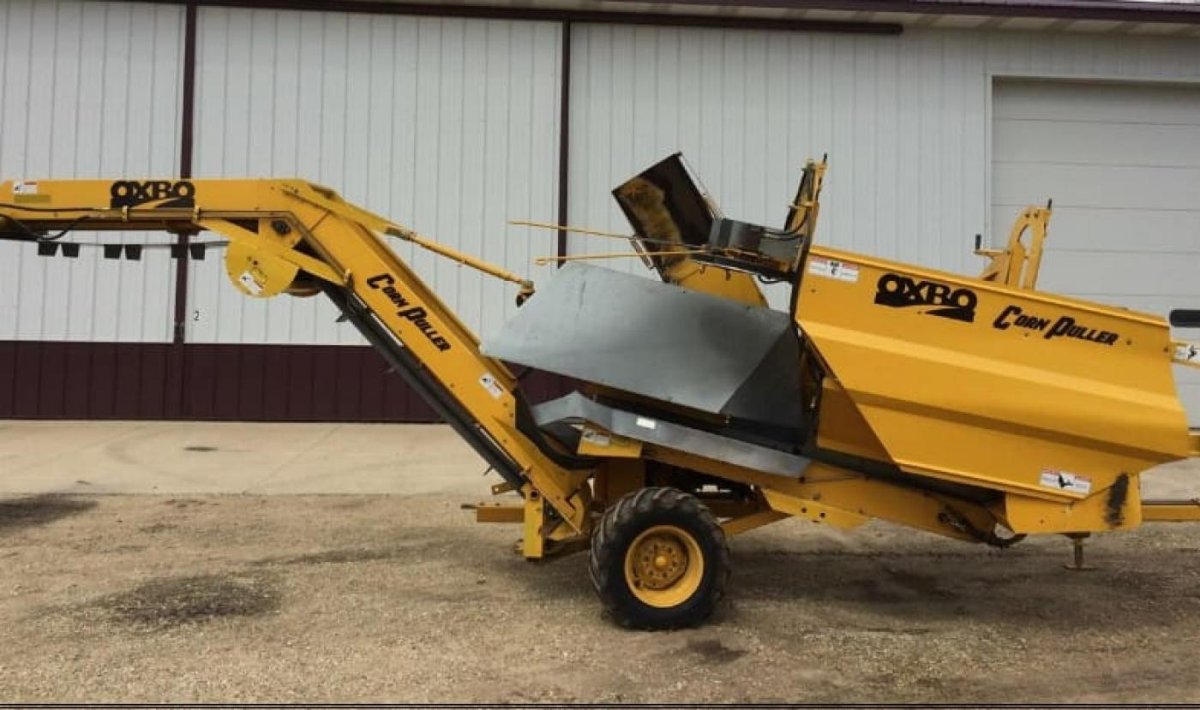 Кукурузный комбайн Oxbo 2480