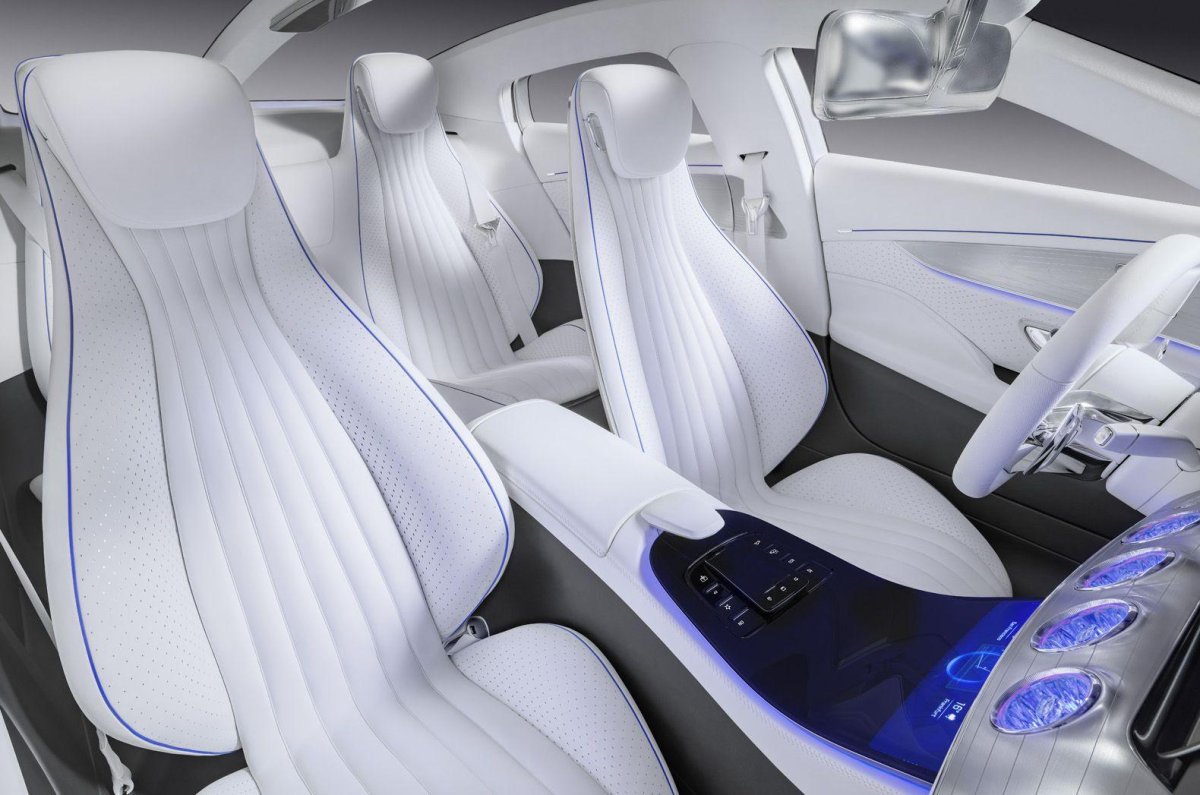 Mercedes-Benz Concept IAA