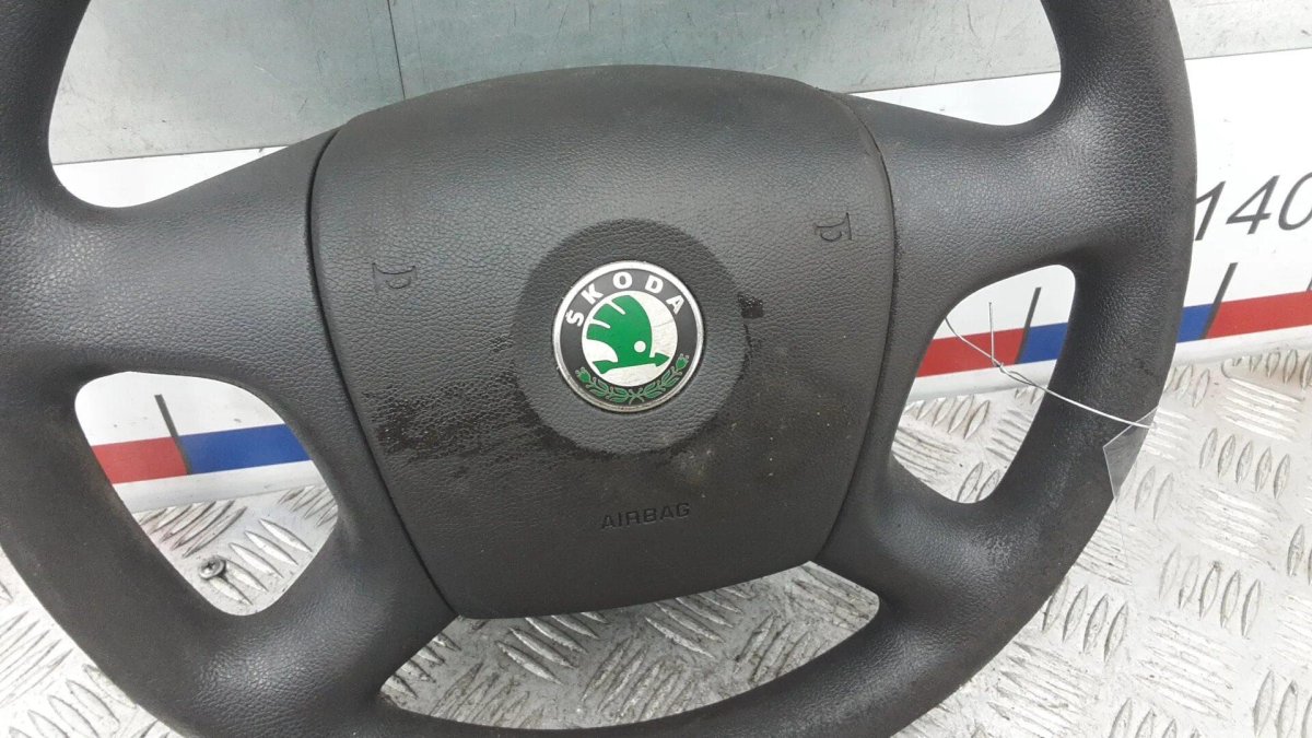 Спорт руль Шкода Октавия