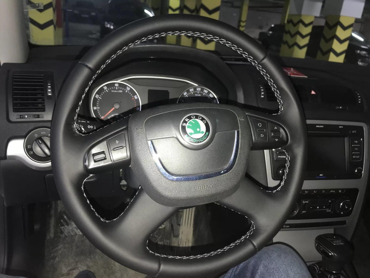 Руль Шкода Октавия а5 перешитый