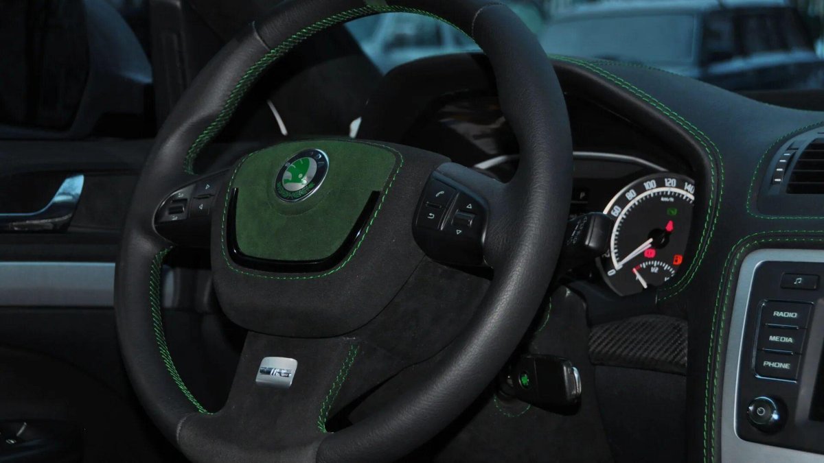 Руль Шкода Октавия а5 кожа