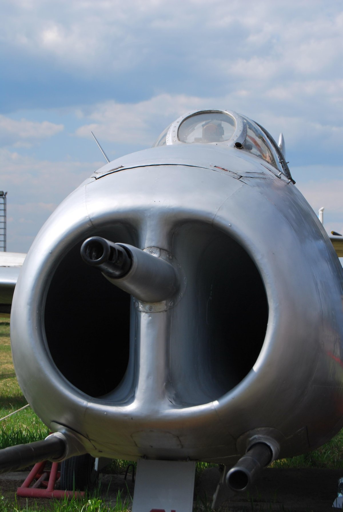 Двигатель миг 9