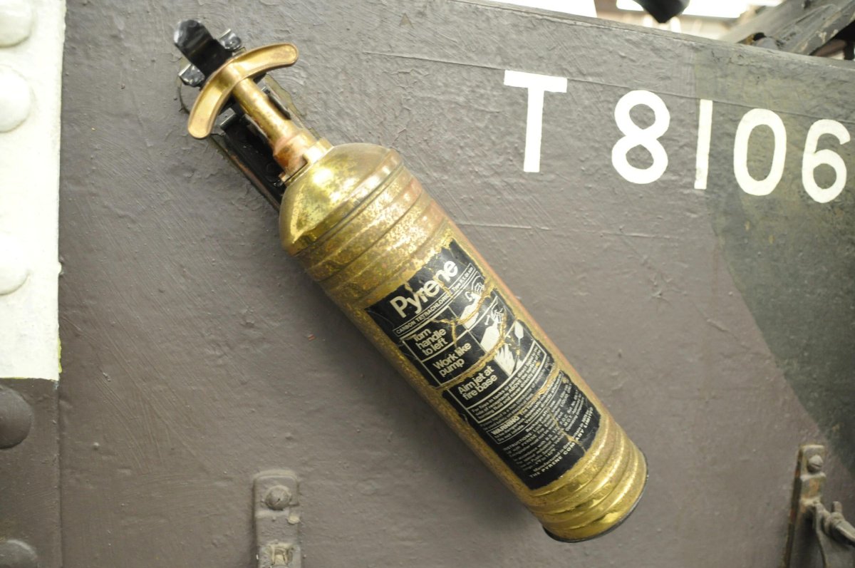 Огнетушитель танковый