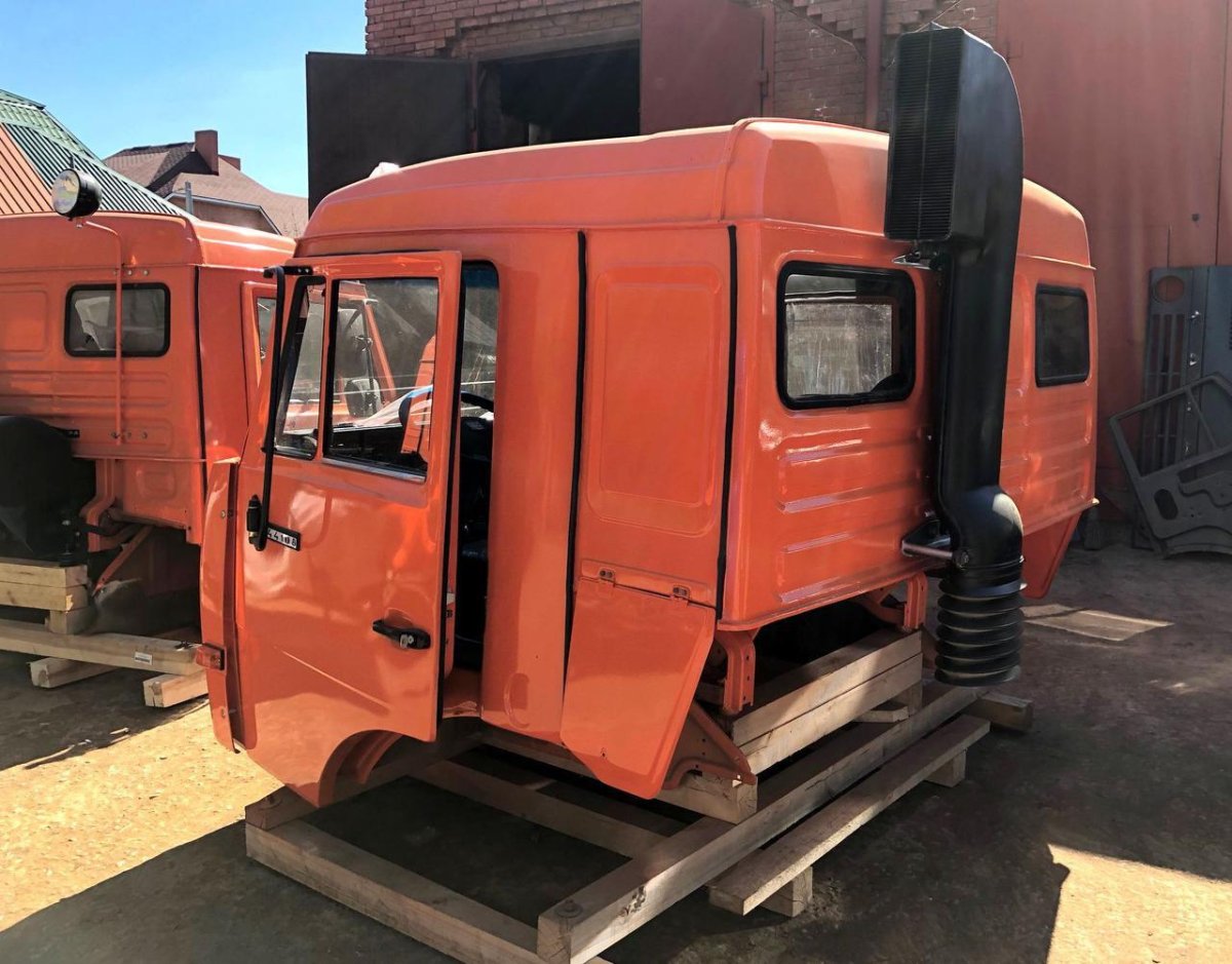 Кабина КАМАЗ 5320 со спальником