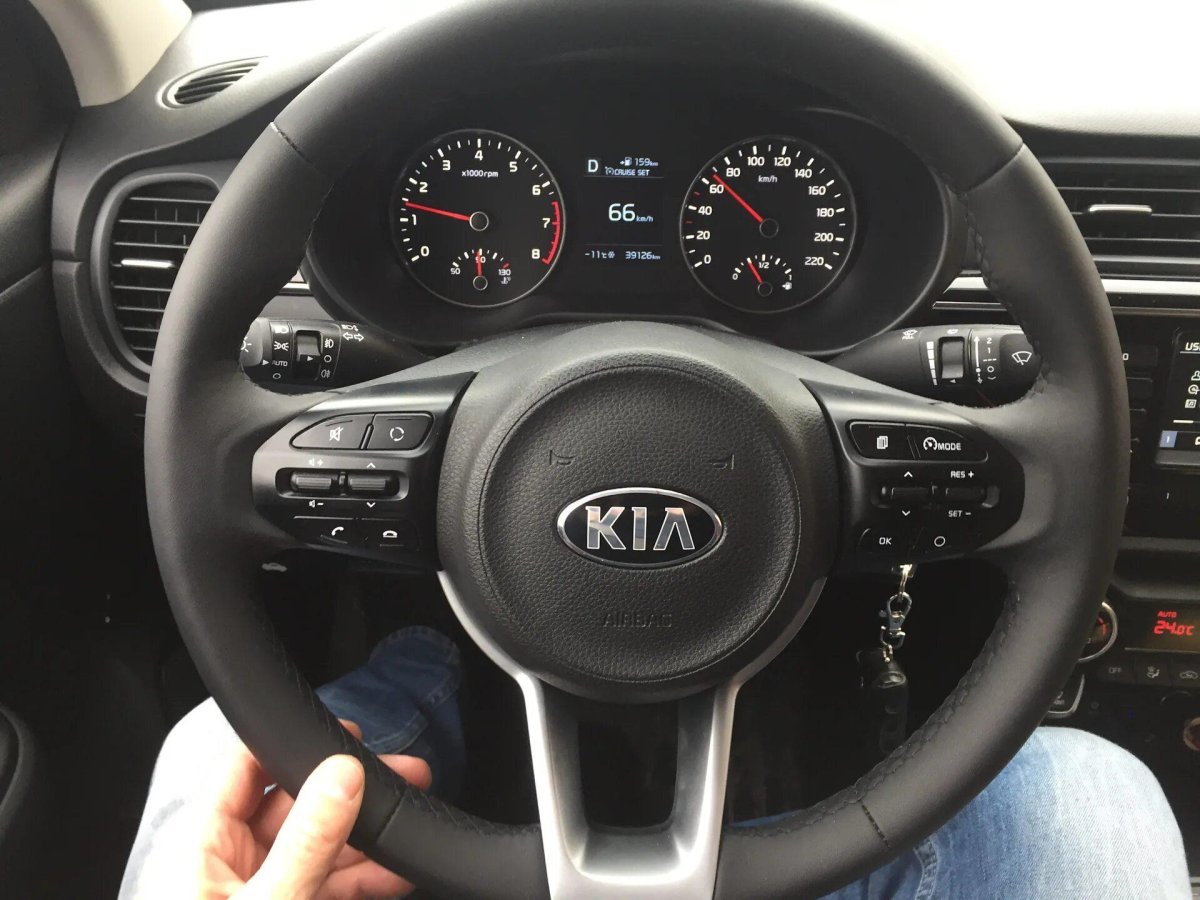 Kia Rio 2021 руль