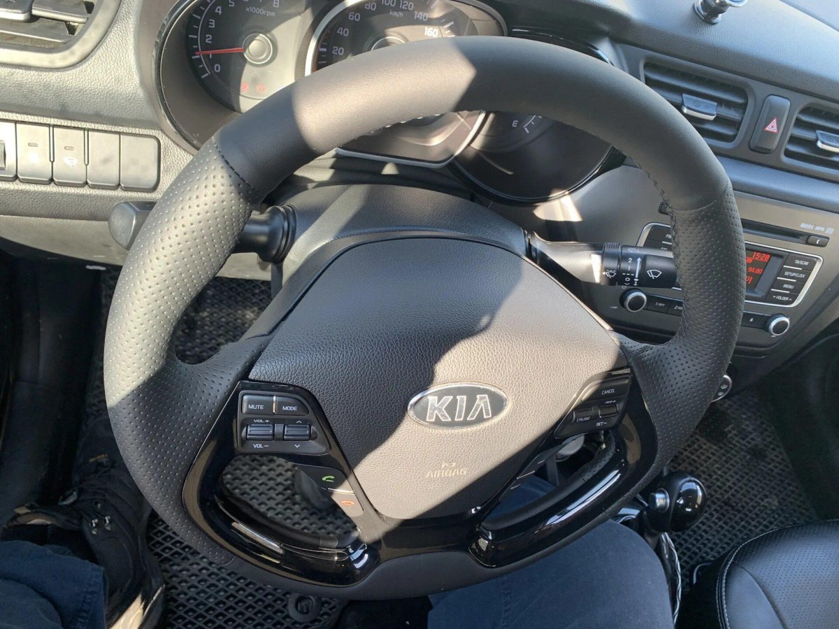 Перешивка руля Киа Рио 3