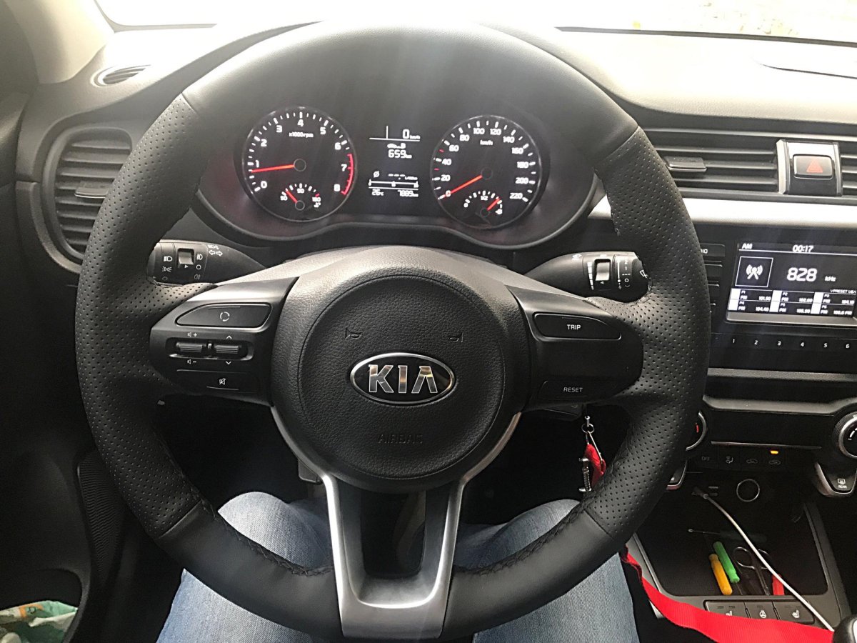 Kia Rio руль 2022