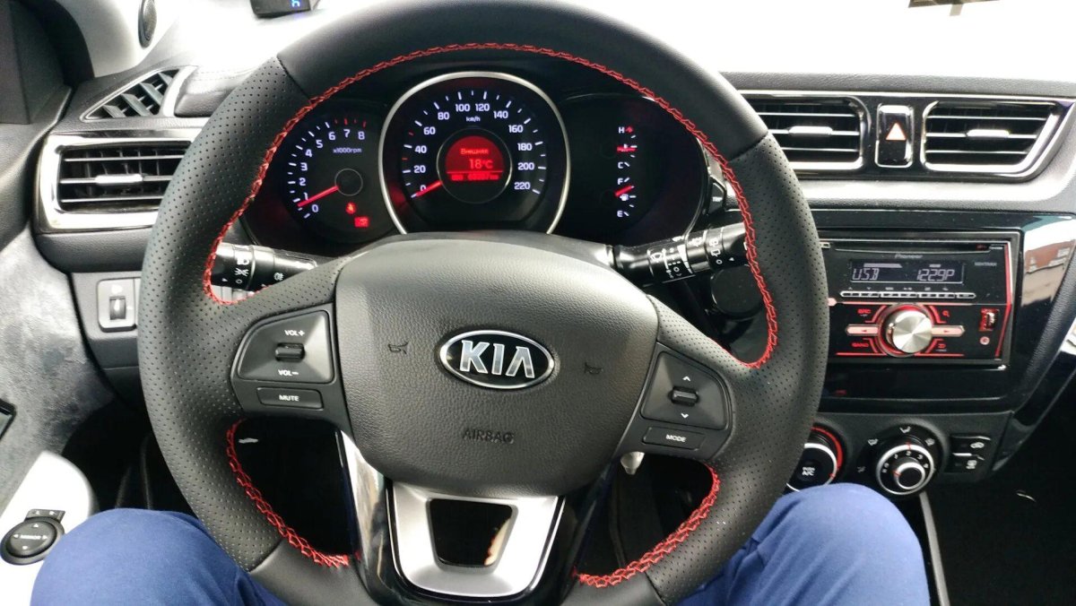 Kia Rio 2017 руль