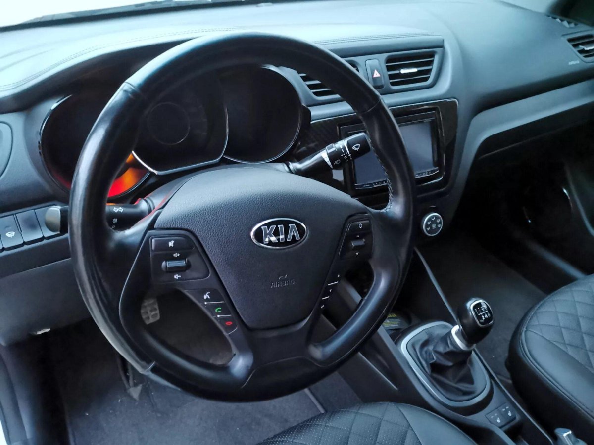 Kia Rio руль 2022