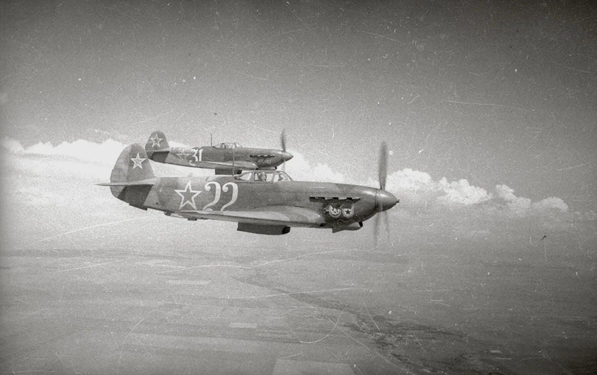 Як-9 истребитель