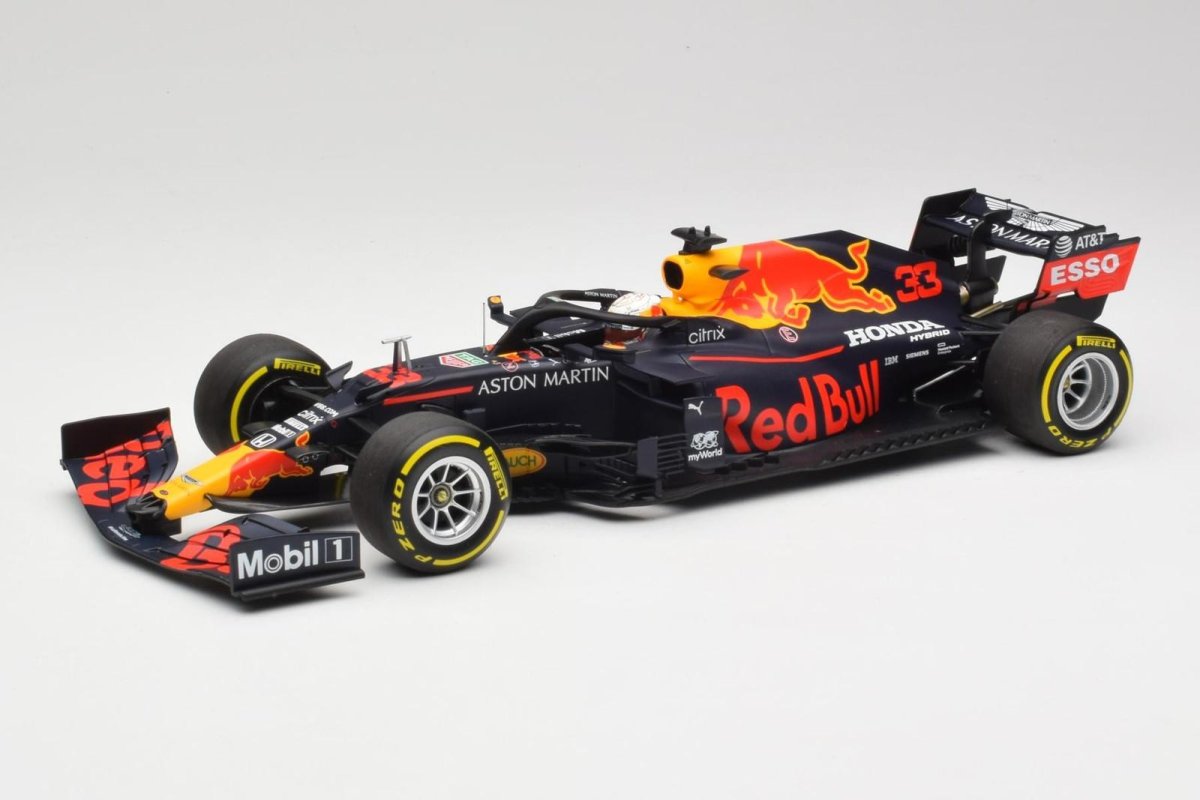 Bburago Red bull rb18