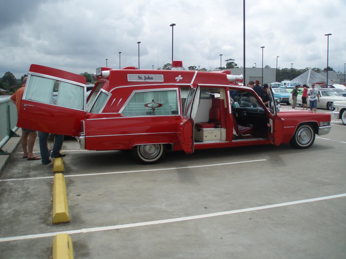 1972 Cadillac Superior Ambulance
